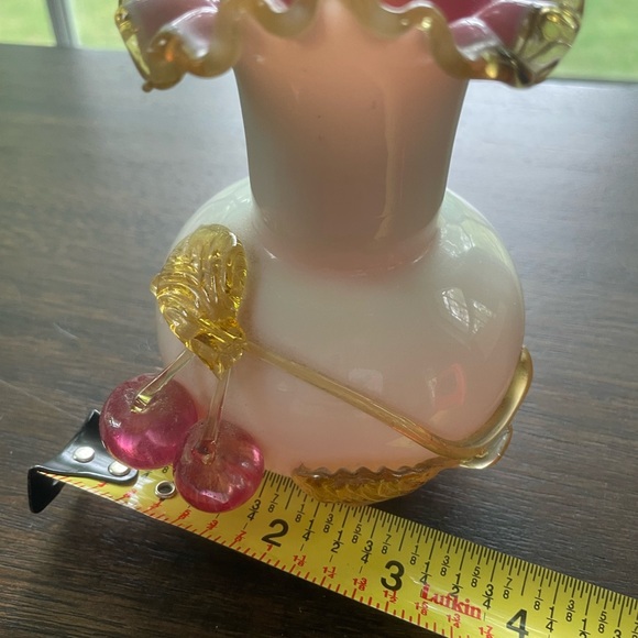 Vintage Antique Steven & Williams Victorian Cherry Appliqué Blown Vase - Picture 6 of 6